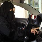 قرار قيادة المرأة السعودية للمركبة يهدد مليون و300 ألف شخص