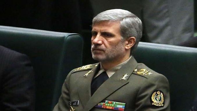 وزير الدفاع الإيراني وزير الدفاع الإيراني